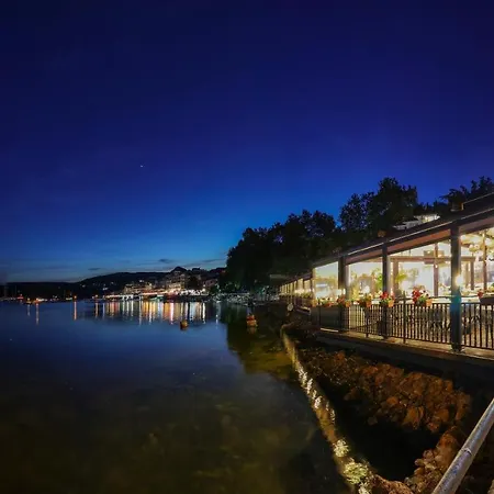 Family Jupiter 호텔 발치크