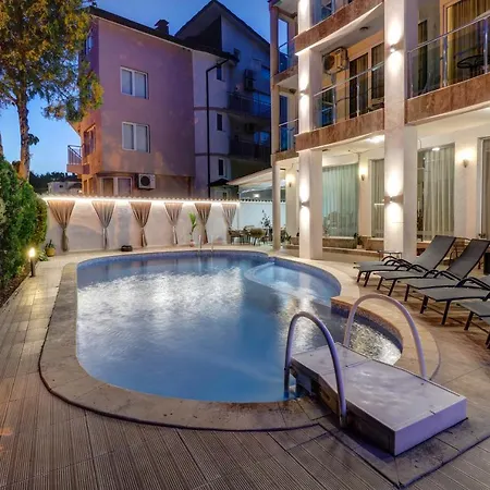 Family Jupiter Hotel 3*