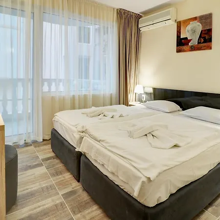 Family Jupiter Hotel 3*