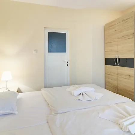 Family Jupiter Balcsik